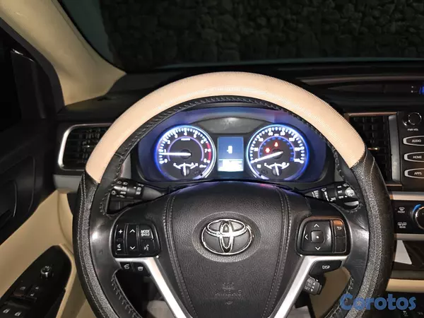 jeepetas y camionetas - Toyota Highlander 12