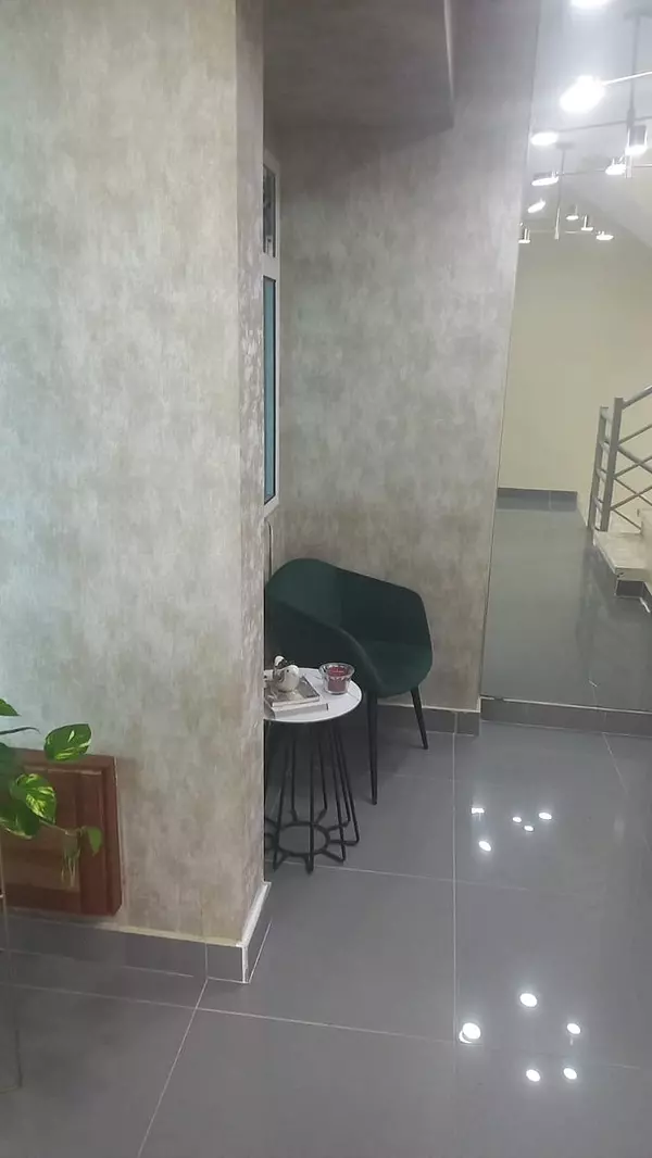 apartamentos - Evaristo Morales.Lujoso apto 178mtsNivel 33 HabMantenimient 6