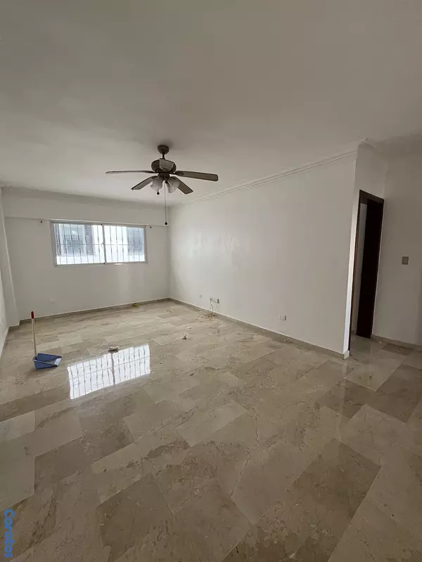apartamentos - Apartamento en Alquiler clásico en Piantini de 3 habitaciones 2 parqueos  5