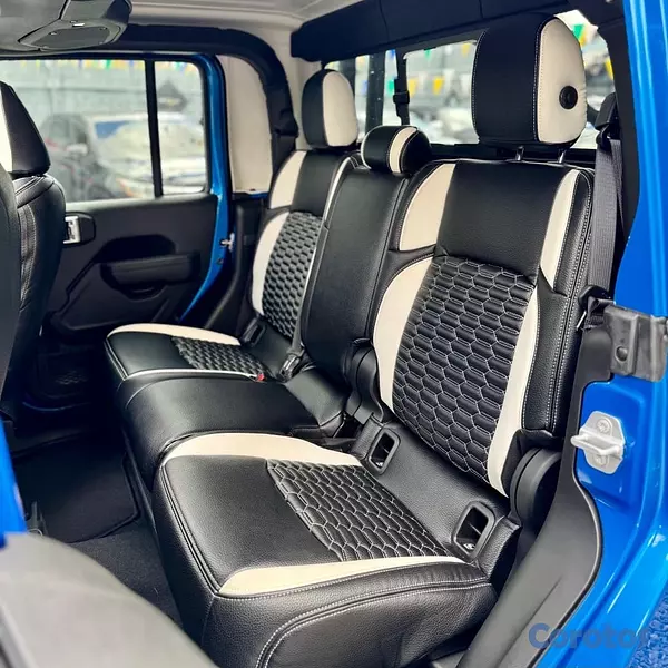 jeepetas y camionetas - JEEP GLADIATOR SPORT 2024 7