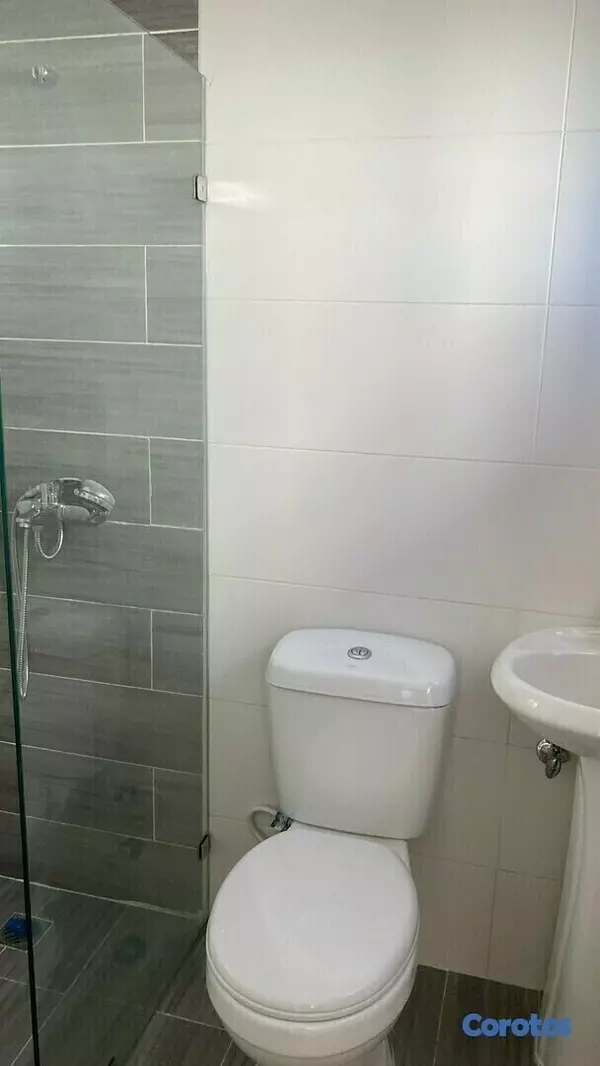 apartamentos -  Apartamentos de 3 habitaciones en Ave. Los Beisbolista 8