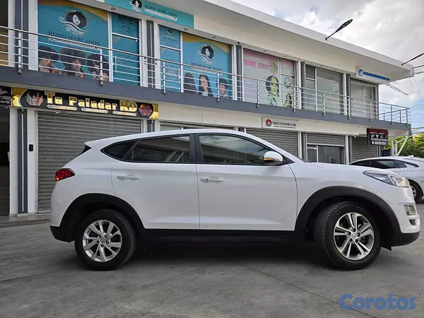 jeepetas y camionetas - HYUNDAI TUCSON 2020 BLANCO DIESEL 19