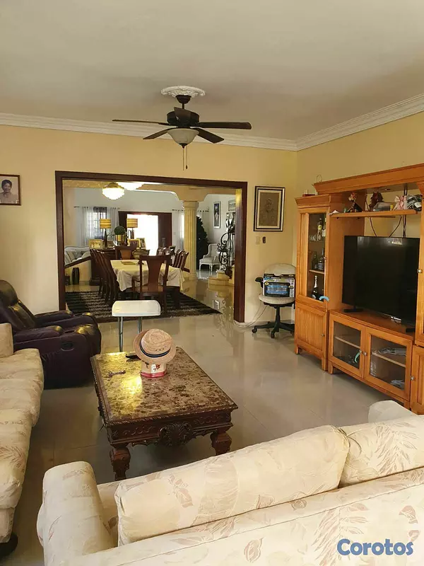 casas - Vendo Casa Familiar en Altos de Arroyo Hondo, Dist 4