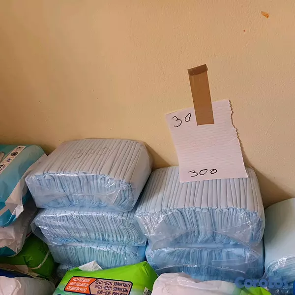 Salud y Equipamiento Médico - VENDO PAMPES DE ADULTOS Y TOALLISTAS 3