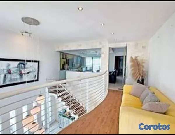 casas vacacionales y villas - Vendo o alquilo penthouse en urb. real 3