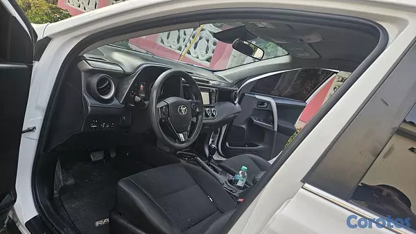 jeepetas y camionetas - Toyota rav4 2018 4wd 9