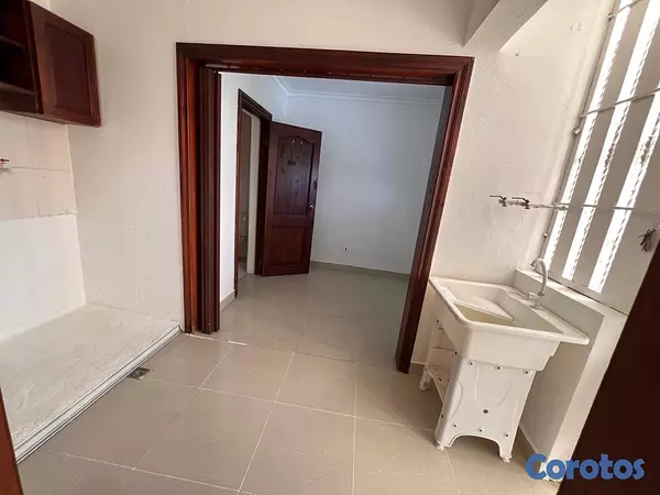apartamentos - venta de apartamento en Alma Rosa 1 4to piso sin ascensor Santo Domingo este  4