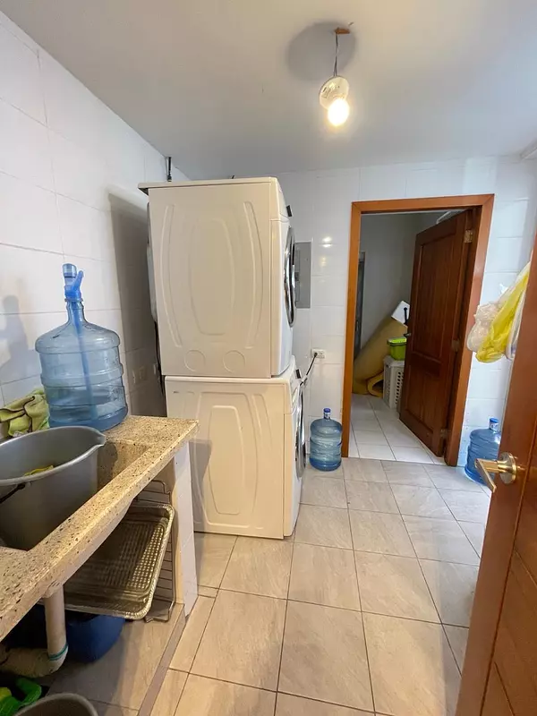casas - Casa en Venta, Cuesta Hermosa II USD 300,000   7