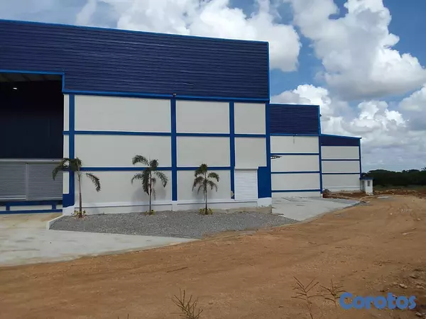 otros inmuebles - Nave Industrial Proximo al Merca Santo Domingo 2