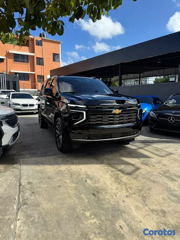 jeepetas y camionetas - Chevrolet Tahoe High Country 2025 3