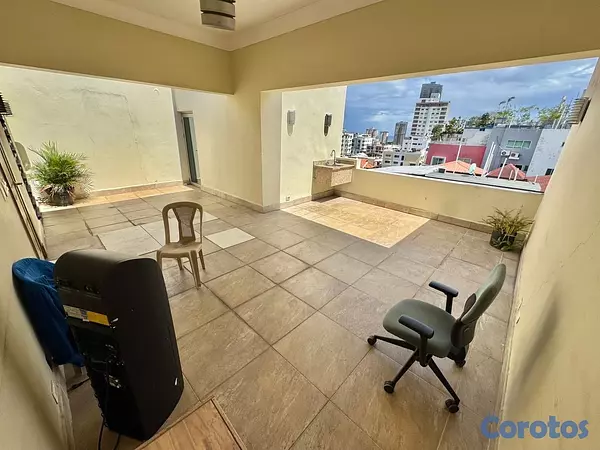 apartamentos - vendo urbanización real tres habitaciones con baño dos parqueos paralelos techa 18