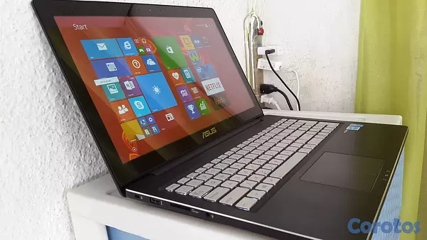 computadoras y laptops - laptop Asus Touch 17 Pulg Core i5 Ram 8gb Disco 256gb ssd Solido hdmi  2