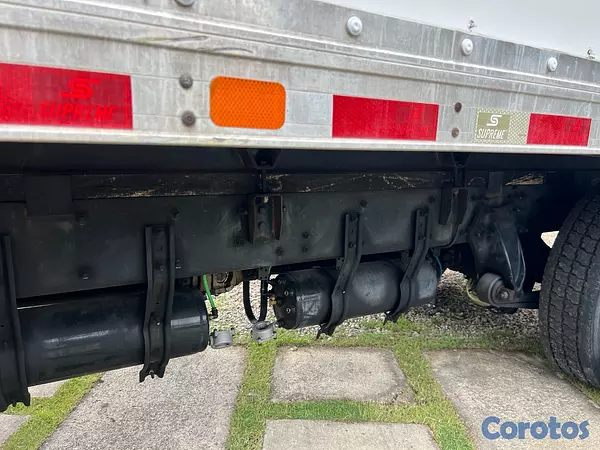 jeepetas y camionetas - Camion Freightliner  11