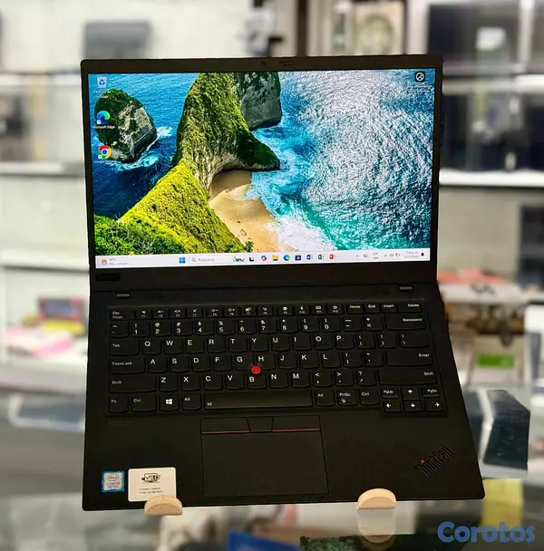 computadoras y laptops - Laptop Lenovo Thinkpad x1 carbón i5 8va gen 8gb ra 3