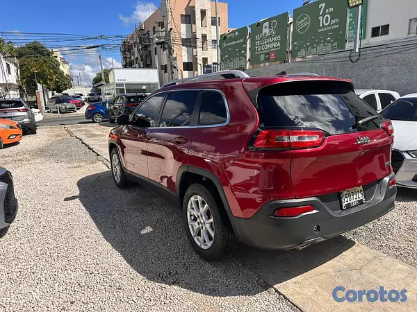 jeepetas y camionetas - Jeep Cherokee Latitude 2017 6