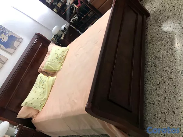 electrodomesticos - Se vende Base de cama King Size  2