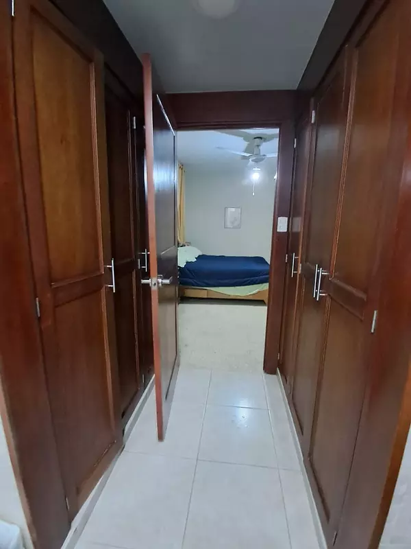 casas - En Venta Casa en Los Jardines del Sur
336.38 mts Solar
321 mts construcción  3
