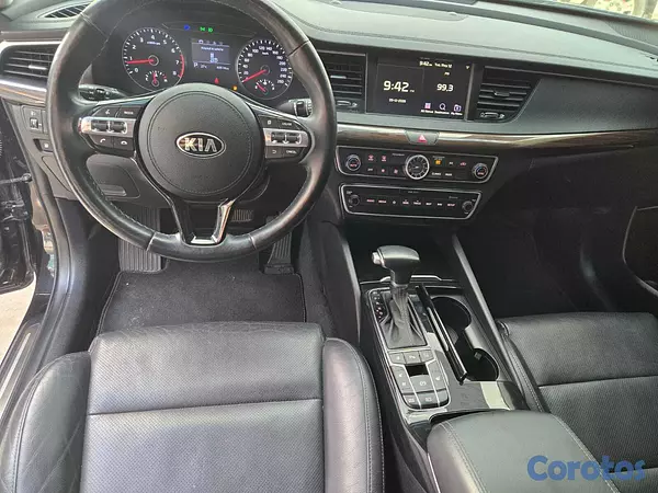 carros - KIA K7 2018 NEGRO 10
