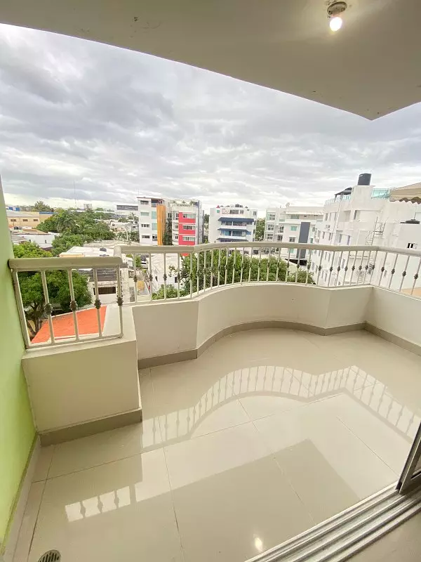 apartamentos - Vendo Apartamento en los Restauradores 1