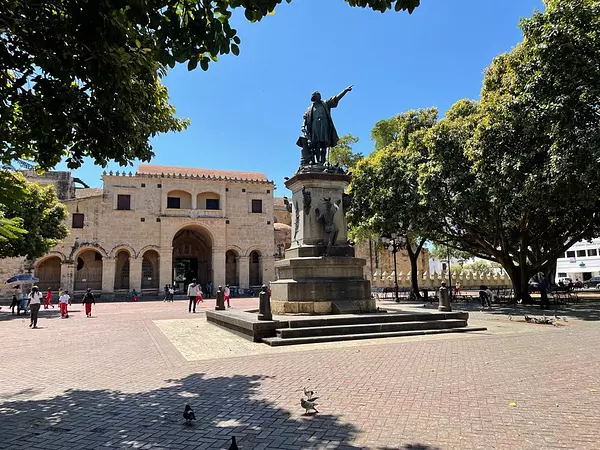 oficinas y locales comerciales - Negocio en Venta en ZONA COLONIAL 4