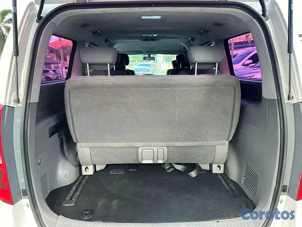 jeepetas y camionetas - HYUNDAI H1 2020 COMO NUEVA 9