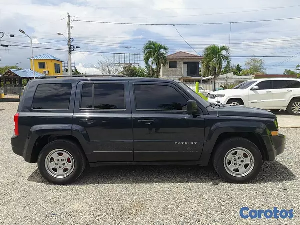 jeepetas y camionetas - Jeep Patriot 2016 – Sport – 2.0L de Oportunidad Negociable.  5