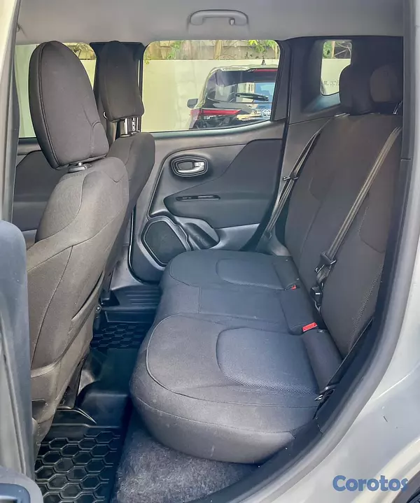 jeepetas y camionetas - Jeep Renegade Sport 7
