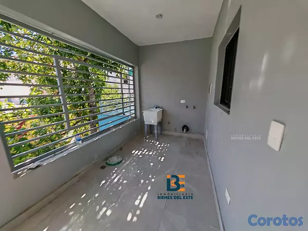 apartamentos - SE RENTA Apartamento en el Invi, por el Complejo D 8