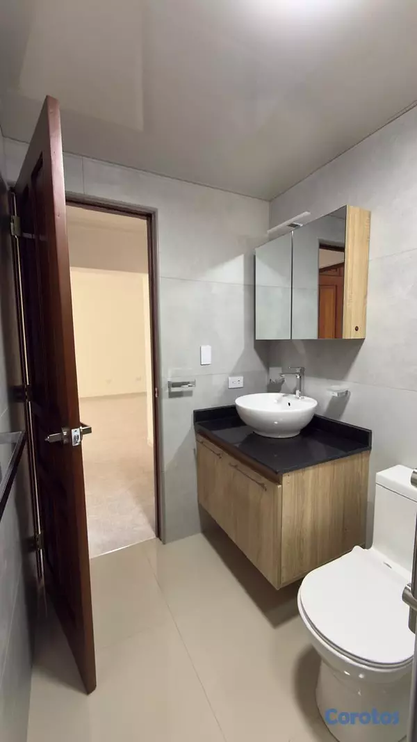 apartamentos - Alquilo apt de 2 hab en Evaristo Morales.  3