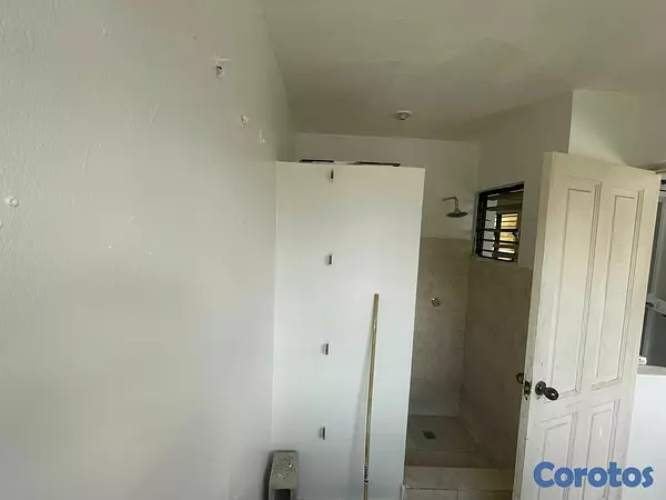 apartamentos - Apartamento en Zona Universitaria 4to Nivel sin as 4
