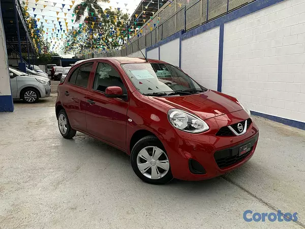 carros - NISSAN MARCH  1