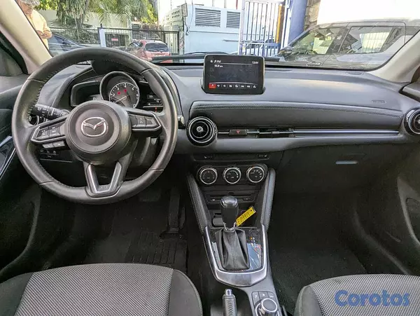 carros - MAZDA DEMIO 7