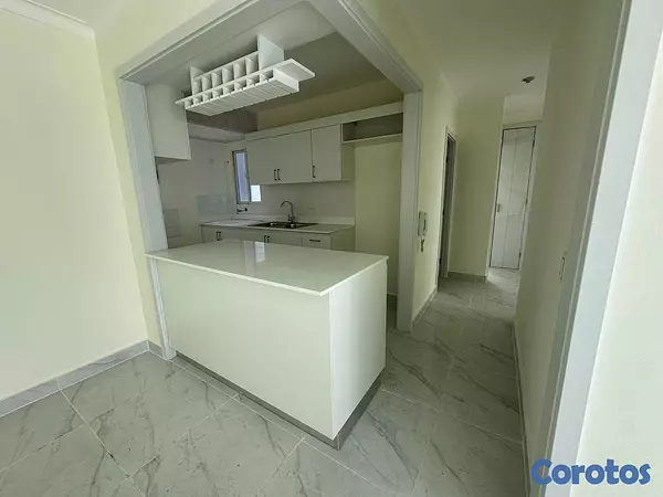 apartamentos - venta de apartamento primer piso en las Cayenas autopista de san Isidro de 90mt 2