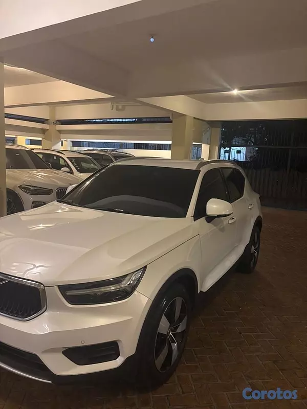 jeepetas y camionetas - volvo xc40 momentum t4 2022 4