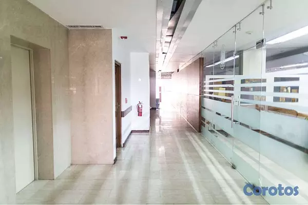 oficinas y locales comerciales - Alquiler local de oficinas en Piantini 3