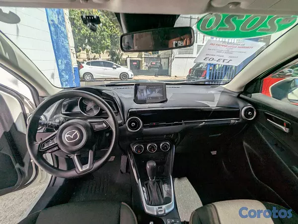 carros - MAZDA2 TOURING 2020 13