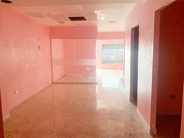 oficinas y locales comerciales - Local en naco primer nivel  3