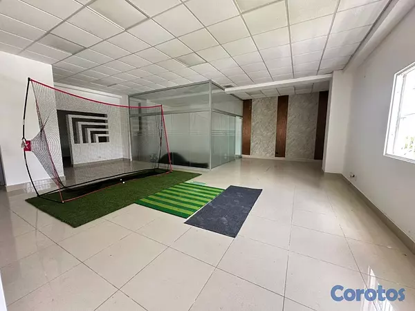 oficinas y locales comerciales - OFICINA TOTALMENTE REMODELADA EN BELLA VISTA 2