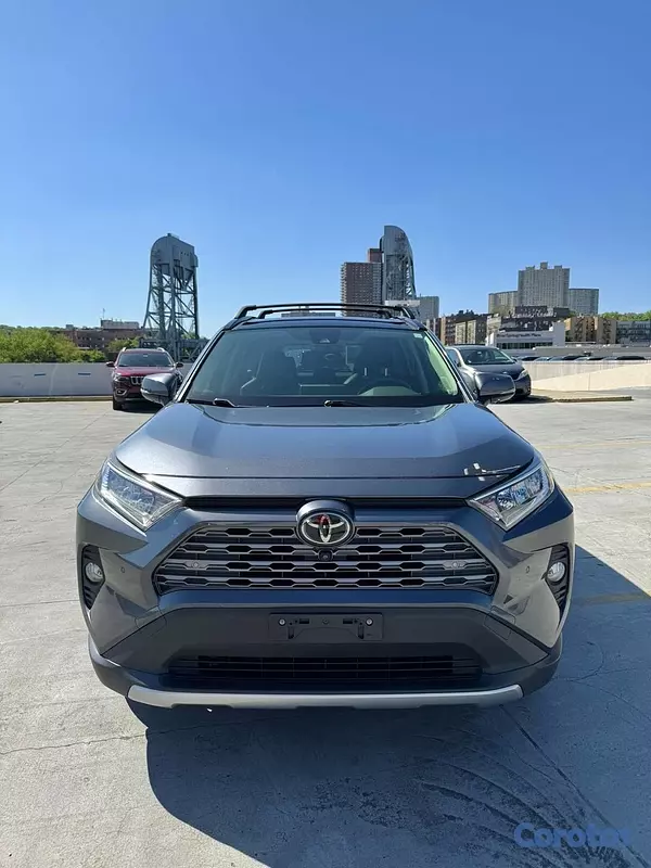 jeepetas y camionetas - Toyota RAV4 2019 Limited 4