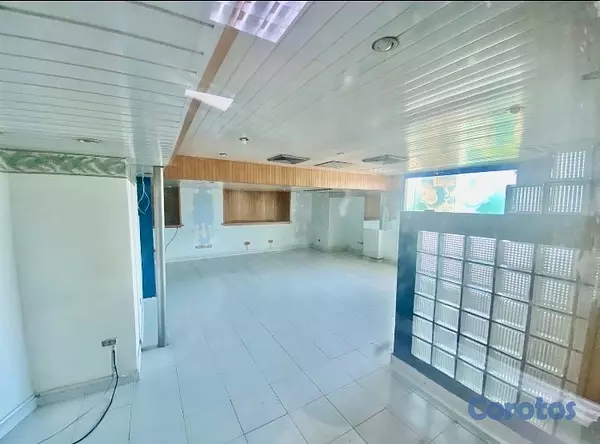 oficinas y locales comerciales - se alquila local  3