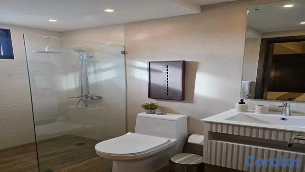 apartamentos - 🏙️ Exclusividad y Estilo en el Corazón de Cerros de Gurabo 3