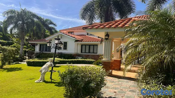 casas vacacionales y villas - En Venta Villa en Juan Dolio en Metro Country Club Se Recibe Permuta 3