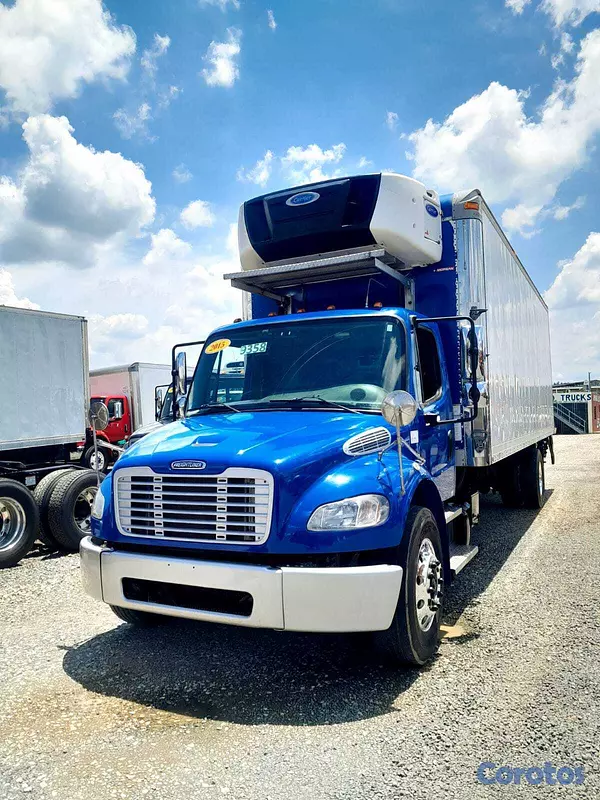 camiones y vehiculos pesados - FREIGHTLINER M2 106 AÑO 2015 3