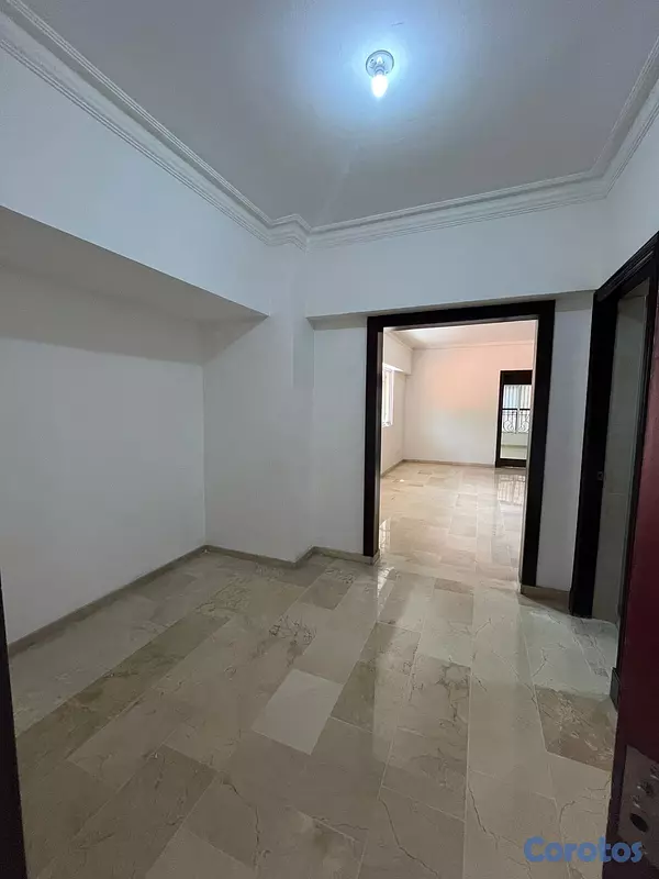 apartamentos - Alquiler Amplio y Hermoso Apartamento en Piantini 4