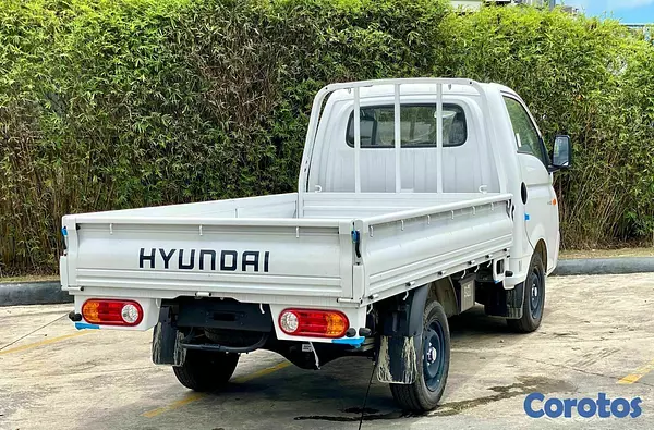 camiones y vehiculos pesados - HYUNDAI H-100 2026 10