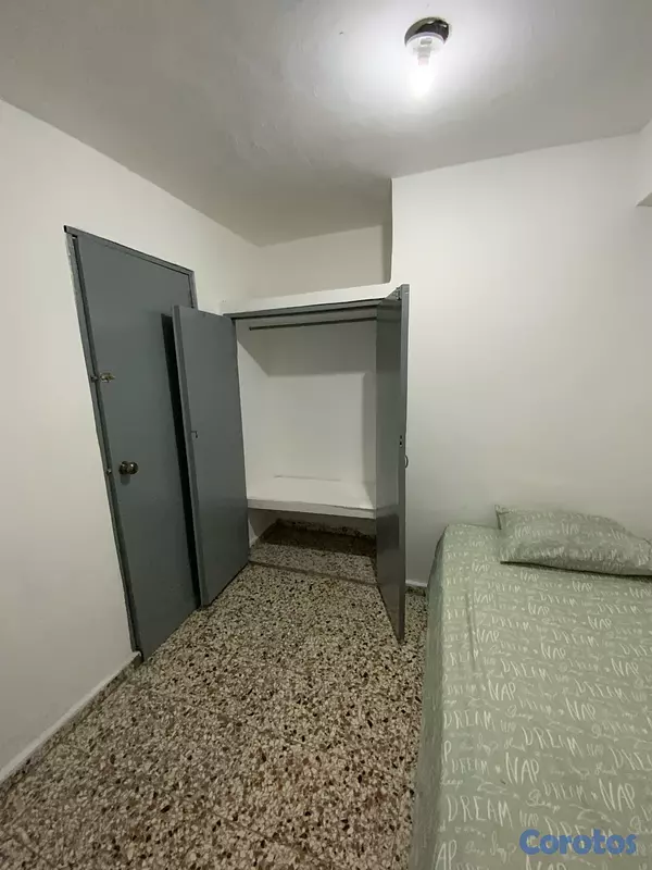 habitaciones y viviendas compartidas - Aquilo habitación con su baño a mujer que trabaje y estudie 4