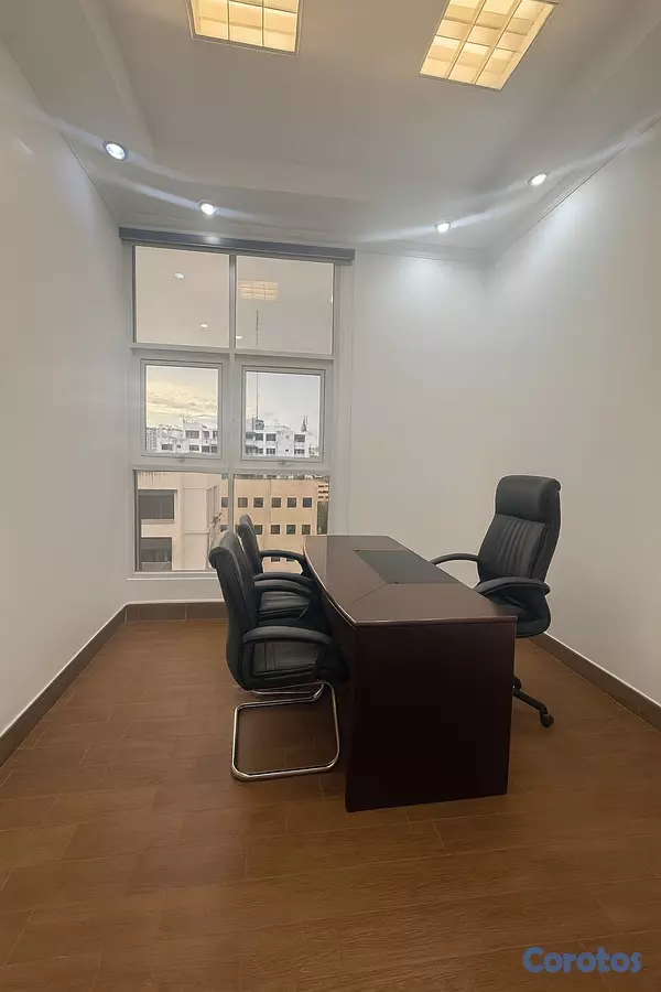 oficinas y locales comerciales - Local de oficina amueblado en Piantini 3