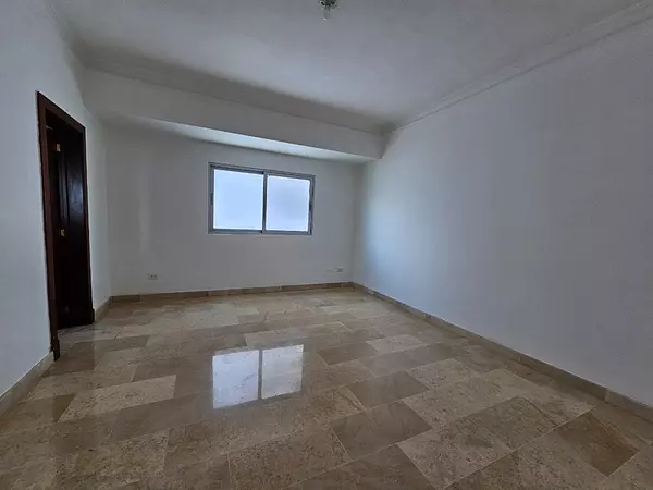 apartamentos - Se vende y se alquila  apartamento en el Naco 
 4