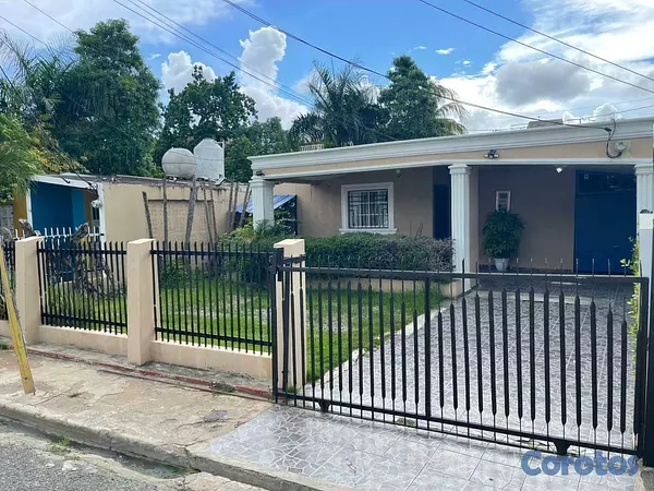 casas - Casa en Venta – Excelente Ubicación en villa carme 1