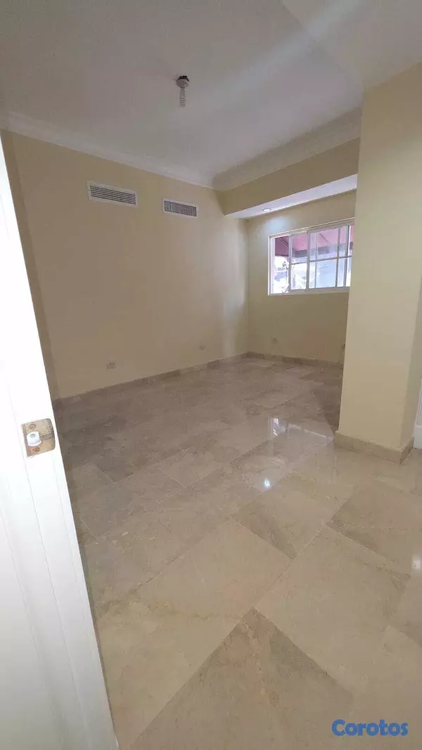apartamentos - Alquilo en Torre Clásica, Apartamento de 230 Mts, 3hab. con acabados de Primera 5